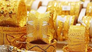 Gold price jumps by Tk. 2333 per Tola