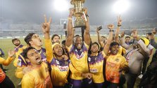 Russell-Nawaz powered Rajshahi Royals lifts Bangabandhu BPL trophy