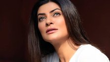 We can't take our eyes off Sushmita Sen's wind-blown beauty look