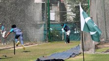 পতাকা উত্তোলন: পাকিস্তান ক্রিকেট টিমের বিরুদ্ধে মামলার আবেদন