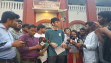 শিক্ষার্থীদের 'রাজনীতি বিরোধী মতামত' হাইকোর্টে তোলার দাবি আন্দোলনকারীদের