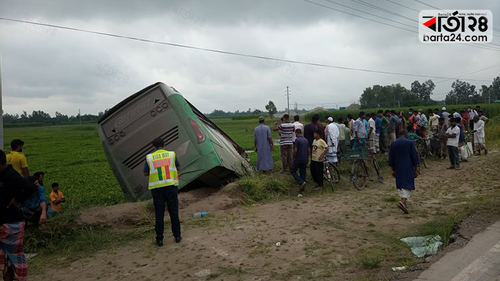 Six killed on Rangpur road accident