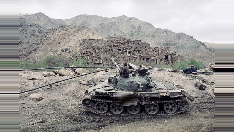 যুদ্ধবিধ্বস্ত আফগানিস্তান