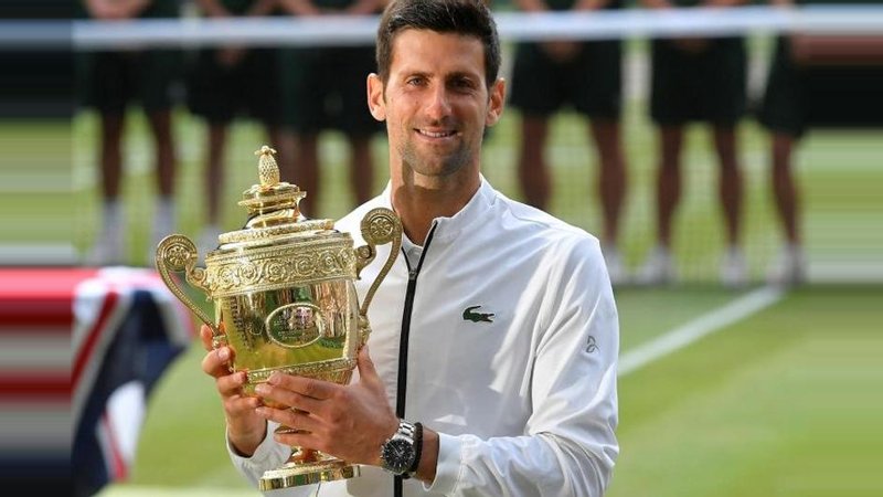 Novak Djokovic defeated Roger Federer in the men’s singles championship at Wimbledon on Sunday./Photo: Collected