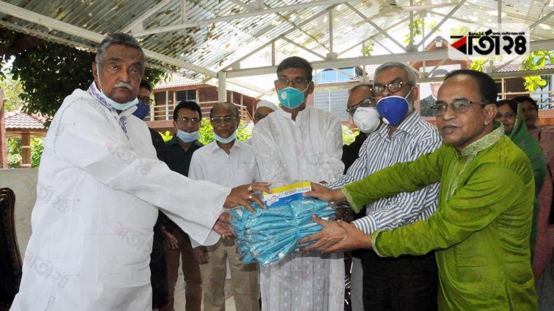 Awami League  advisory council member MP Khandaker Mosharraf gave 500 PPE