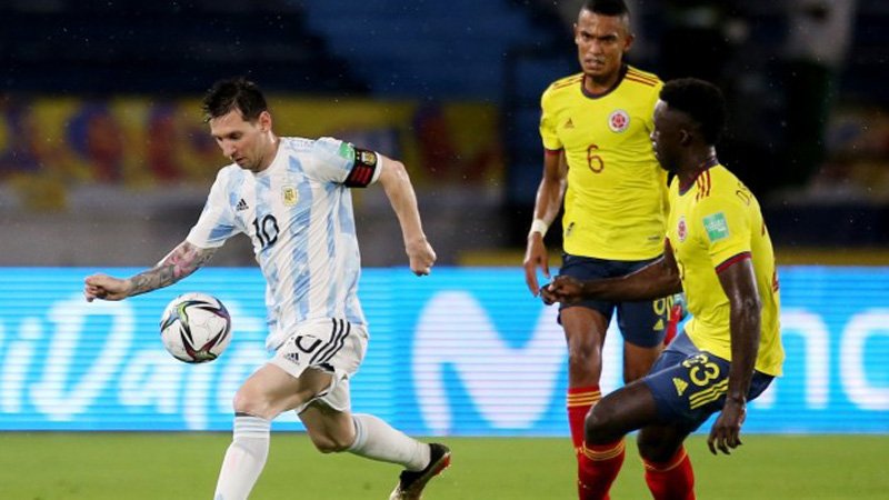 Borja goal earns Colombia draw with Argentina