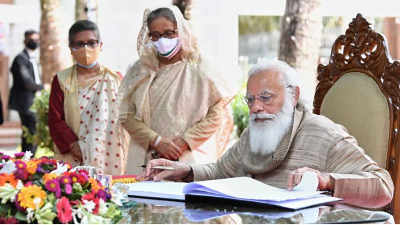 Narendra Modi paid tribute to Father of Nation:Barta24.com